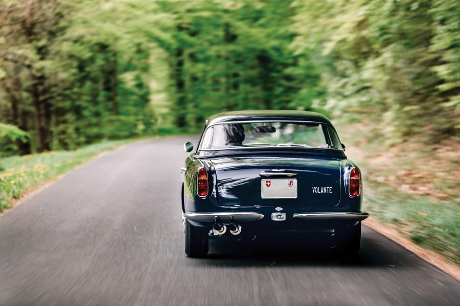 Aston Martin Volante 1965 года  (фото 30 из 35)